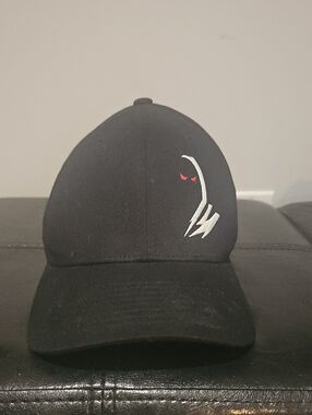Black Men's Curved Brim Baseball Hat Minimal Embroidered Logo Fitted Large Xl